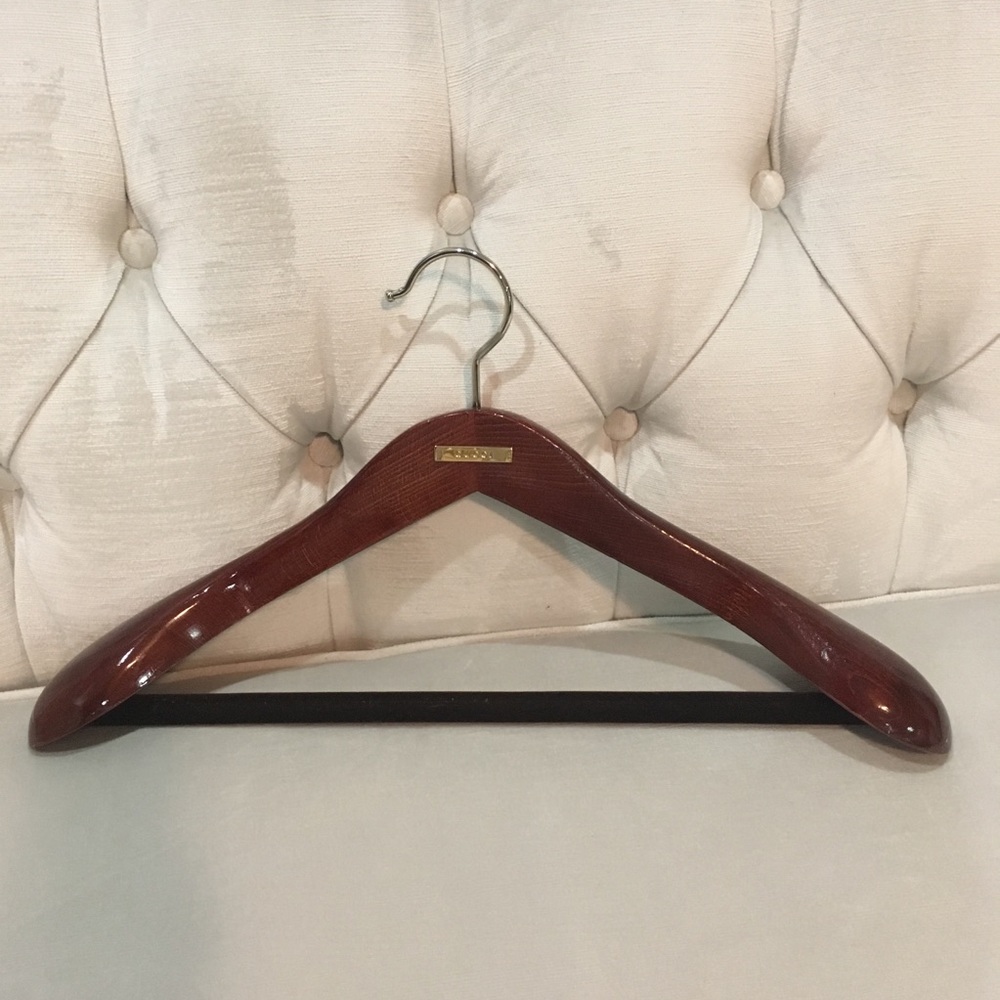 Luxe Vintage Authentic Gucci Hanger